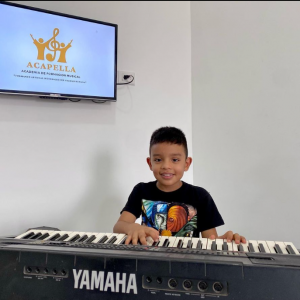 Clases de piano en Cartago – Acapella Academia