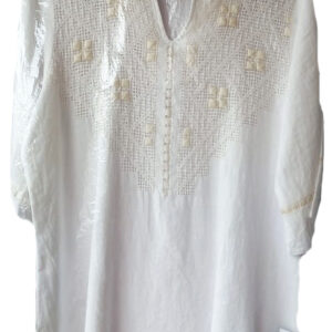 Blusa blanca bordada en Hilos de Ángel