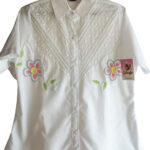 camisa blanca bordado blanco y flores bordados gladys