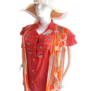 Blusa bordada 160 y Chaleco tejido pate cabra 260 CB(19)- Bordados CrisBran
