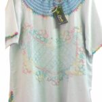 Blusa bordada en centro cuello y bordes Bordados La Gorda artesanal 130 LF (9)