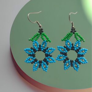 Arete hecho a mano flor azul 20 B (6)- Bisu Moda Creativa