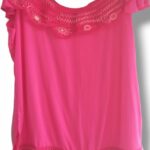 Blusa bordada fucsia