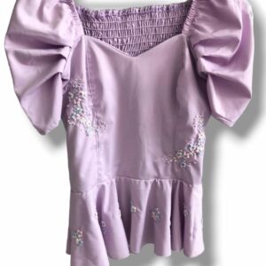 blusa lila bordada con mangas embombadas F61-90