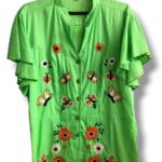 Blusa verde bordada en promoción F59-60