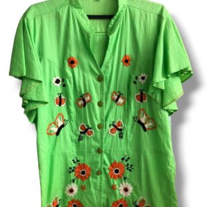 Blusa verde bordada en promoción F59-60