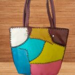 Bolso de mano en cuero multicolor 95 F (12)- Artesanías Jumalu