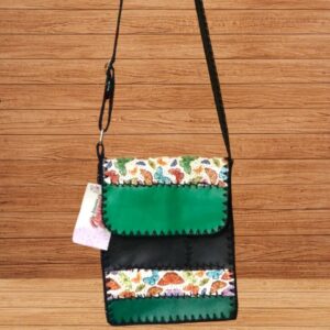 Bolso en cuero verde 50 F(2)- Artesanías Jumalu