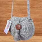 Bolso tejido a mano gris forma redonda 50 F (17)- Artesanías Jumalu