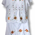 Conjunto bordado en blusa y falda de flores F67-230a