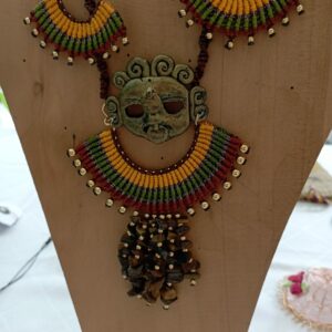 Collar bordados y accsesorios CYNA (3)