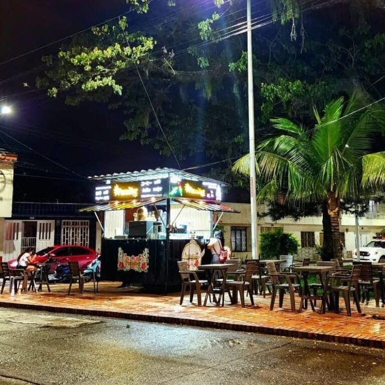 caffe paradise 768x768